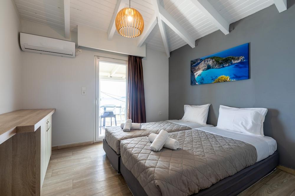 Arkadianos Aparthotel Agios Sostis  Екстер'єр фото
