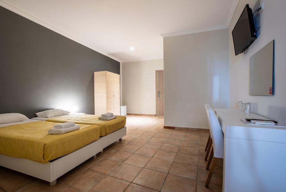 Arkadianos Aparthotel Agios Sostis  Екстер'єр фото
