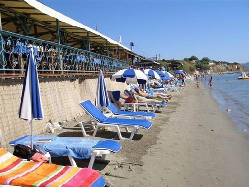 Arkadianos Aparthotel Agios Sostis  Екстер'єр фото